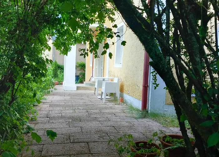 Semesterbostad Minimalist Style Apartment In Upper Palatinate Neunburg vorm Wald