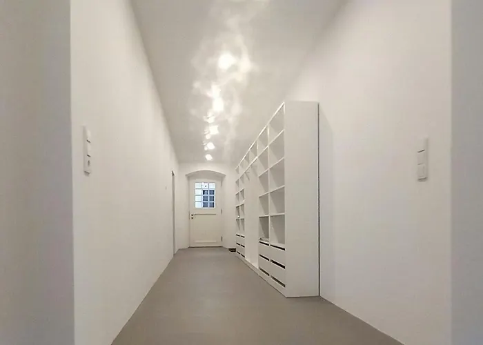 Minimalist Style Apartment In Upper Palatinate Semesterbostad