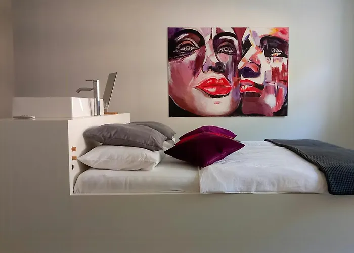 Minimalist Style Apartment In Upper Palatinate *